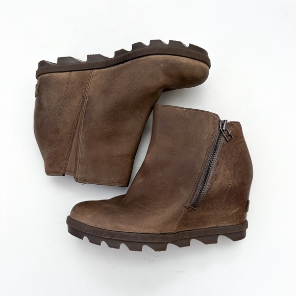 Sorel Joan of Arctic Tan Leather Wedge Side Zip Ankle Boots - Picture 7 of 8